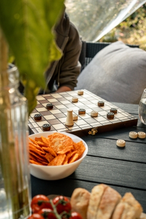 Domek letniskowy z ogrodem
                        